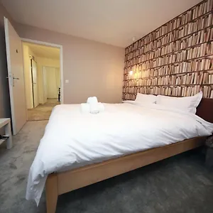 cozy-apartment-close-to-cornavin-train-station-and-lake.genevahotels4all.com/